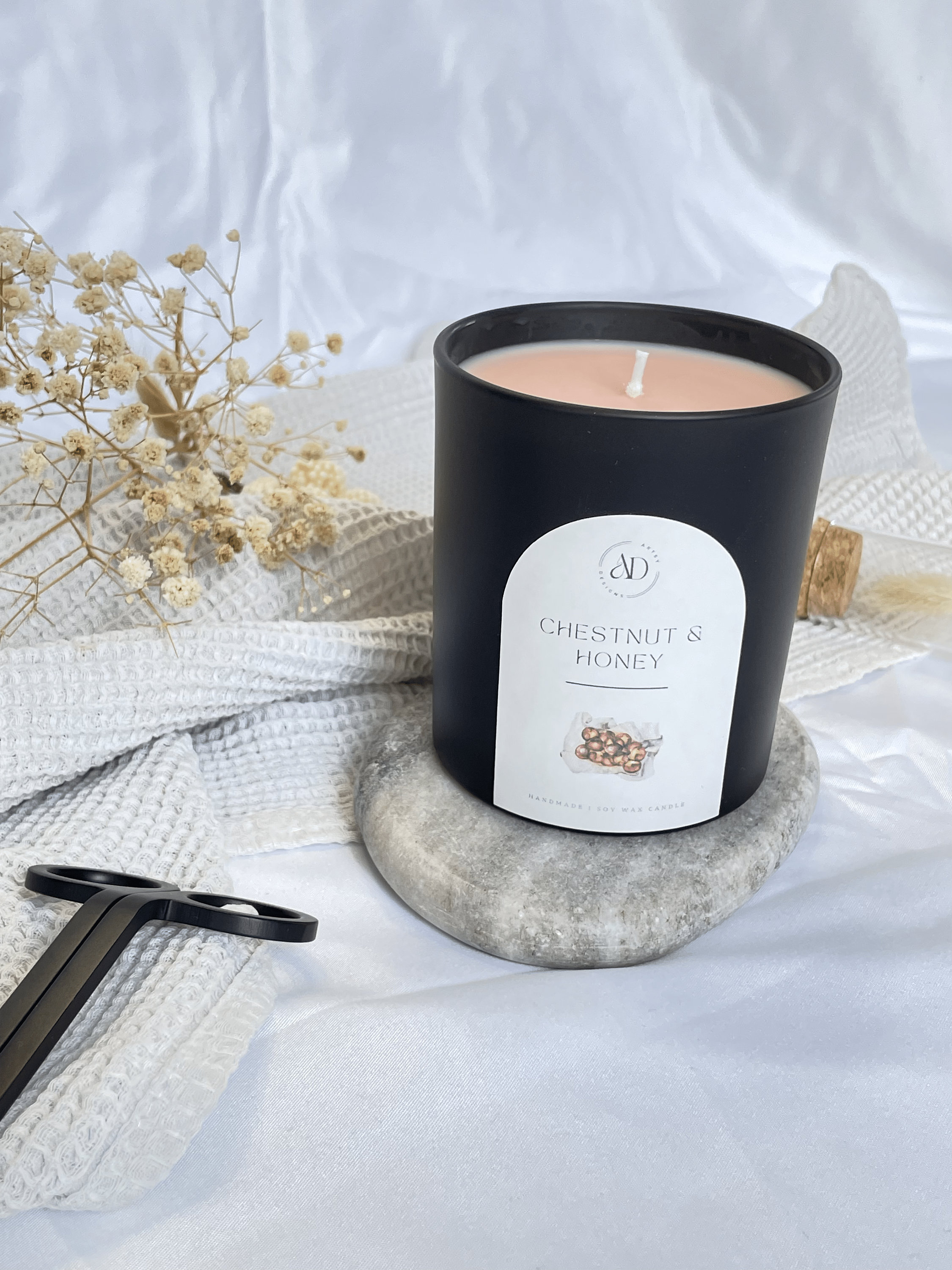Chestnut & Honey scented candle made from soy wax | vegan | 220g | 70+ hours burn time