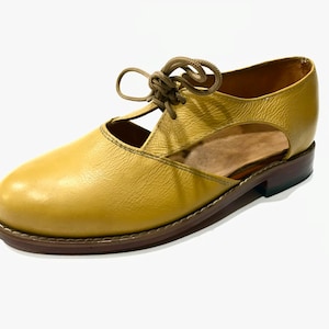 Women Elegant Shoes, Lace Up Boots, Open Shoes, Women Brogue Shoes, Casual Women, Handmade Shoes, Leather Shoes, Vintage Look Women Shoes