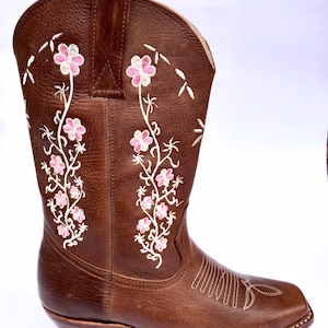 Cowgirl Decorated Boots, Leather Tall Boots, Leather Boots, Women Boots, Custom Tall Boots, Tall Boots, Handmade Leather, Square Toe boots