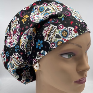 Sugar Skull Halloween Chirurgische Schrubbmütze mit verstellbarem Knebel