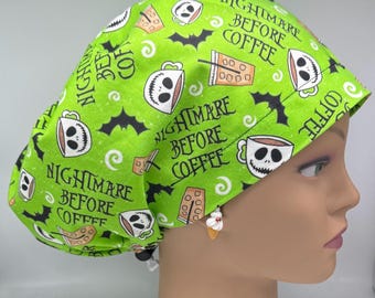 Gorro quirúrgico europeo Nightmare Before Coffee con cierre ajustable **NUEVO COLOR VERDE**