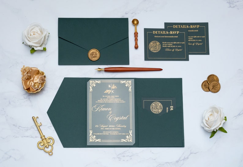 Dark green envelope with pocket, Wedding invitation with gold glitter print, rsvp card with QR code, With Love seal, Customizable envelope 画像 5