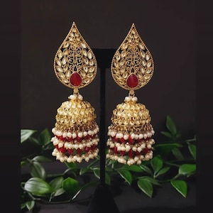 Kundan jhumka