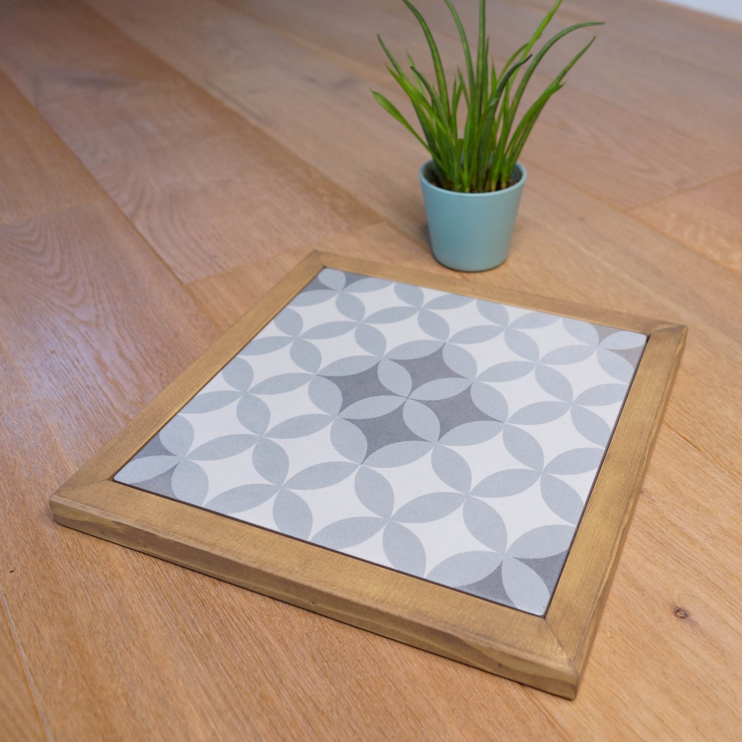 Dessous de Plat Carreau Rétro - Gris et Blanc Motif 1