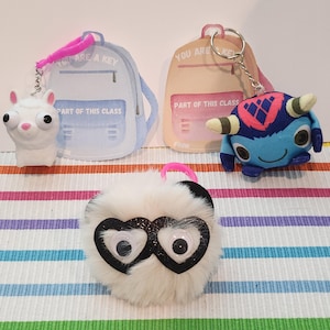 Class Gift from Teacher, Back to School Favors, Classroom School Favors, Meet the Teacher Student Gifts, Teacher Student Gifts, keychains
