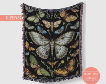 Manta tejida con mariposas y polillas, tapiz tejido estilo cottagecore oscuro, manta acogedora con flores silvestres, decoración del hogar, regalo para amantes de la naturaleza