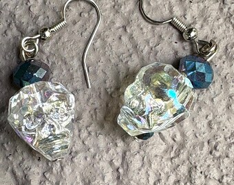 Skull Dangle Earrings: Spooky Halloween Jewelry