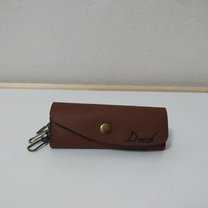 Leather key holder Leather key organizer Custom key chain Mini key fob Key case Leather key case Leather key holder case Engraved Keychain