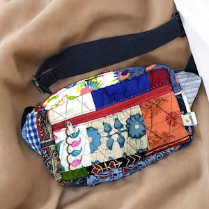 Boho Patchwork Bauchtasche | Handgemachte Bunte Gürteltasche | Gesteppte Bauchtasche mit Reißverschlusstaschen | Nachhaltiger Crossbody Sling | Unisex