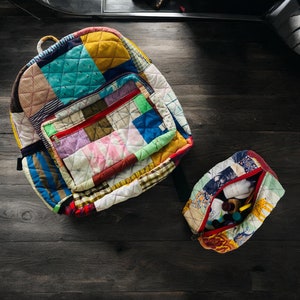 Mochila ecológica de patchwork con ranura para portátil (incluye fundas de viaje)