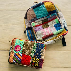 Zaino patchwork fatto a mano con custodia per laptop – Set da viaggio ecologico