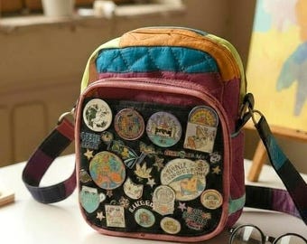Bolso Ita - Bandolera acolchada para exhibir pines de anime - Asa suave