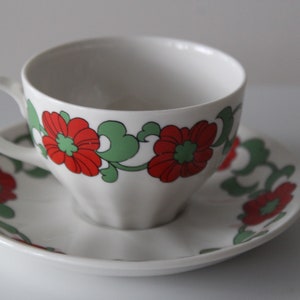 Arabia Finland PETUNIA coffee cup and saucer model OZ design by Kaj Franck very rare vintage