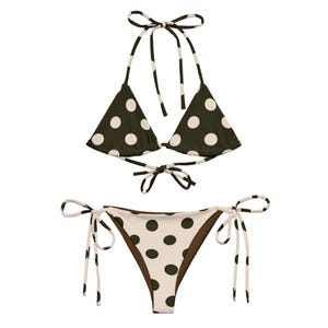 Bikini à pois noir et crème, string réglable deux pièces