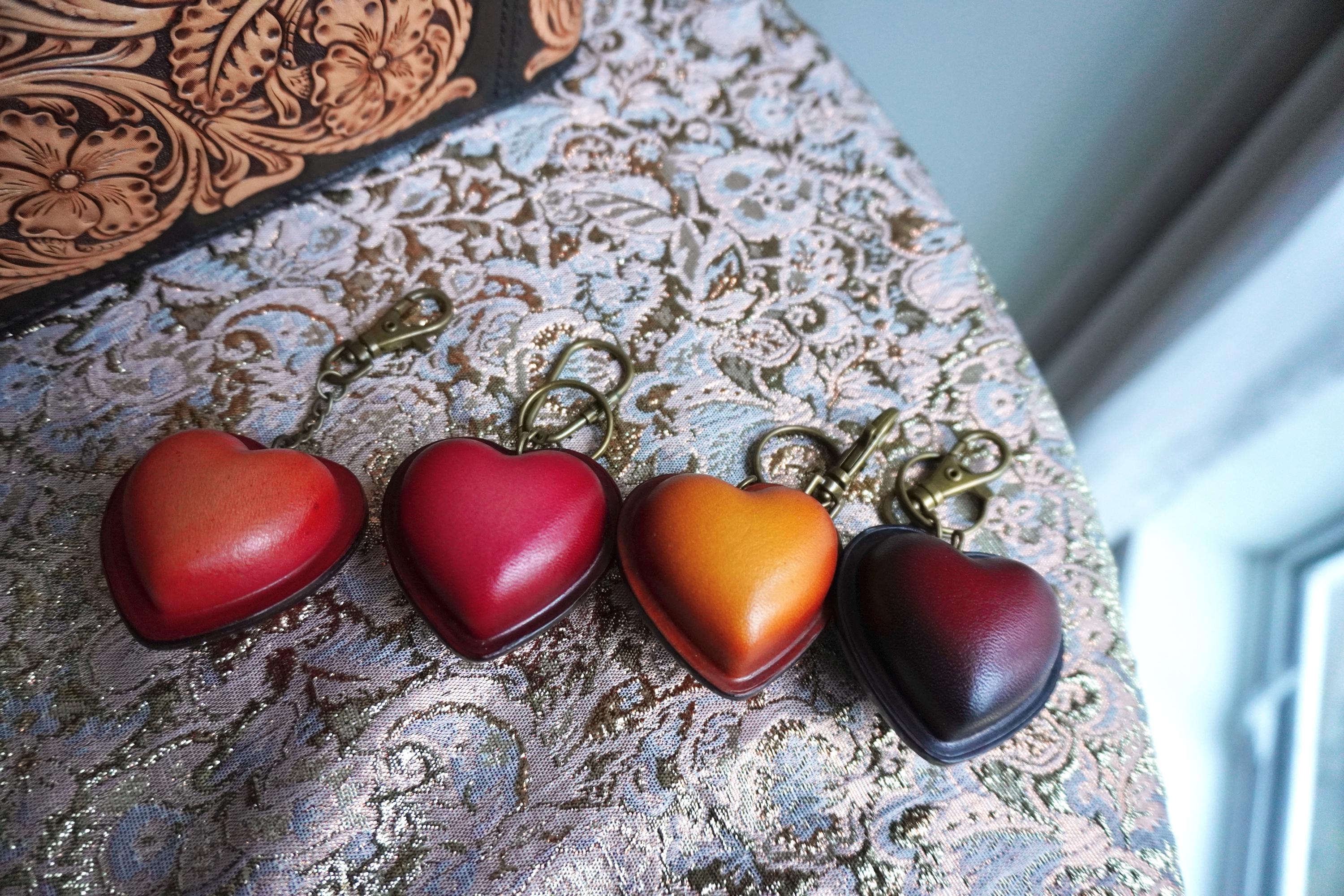Handmade Leather Heart Keychain: Angus Vegetable Tanned Leather - Etsy