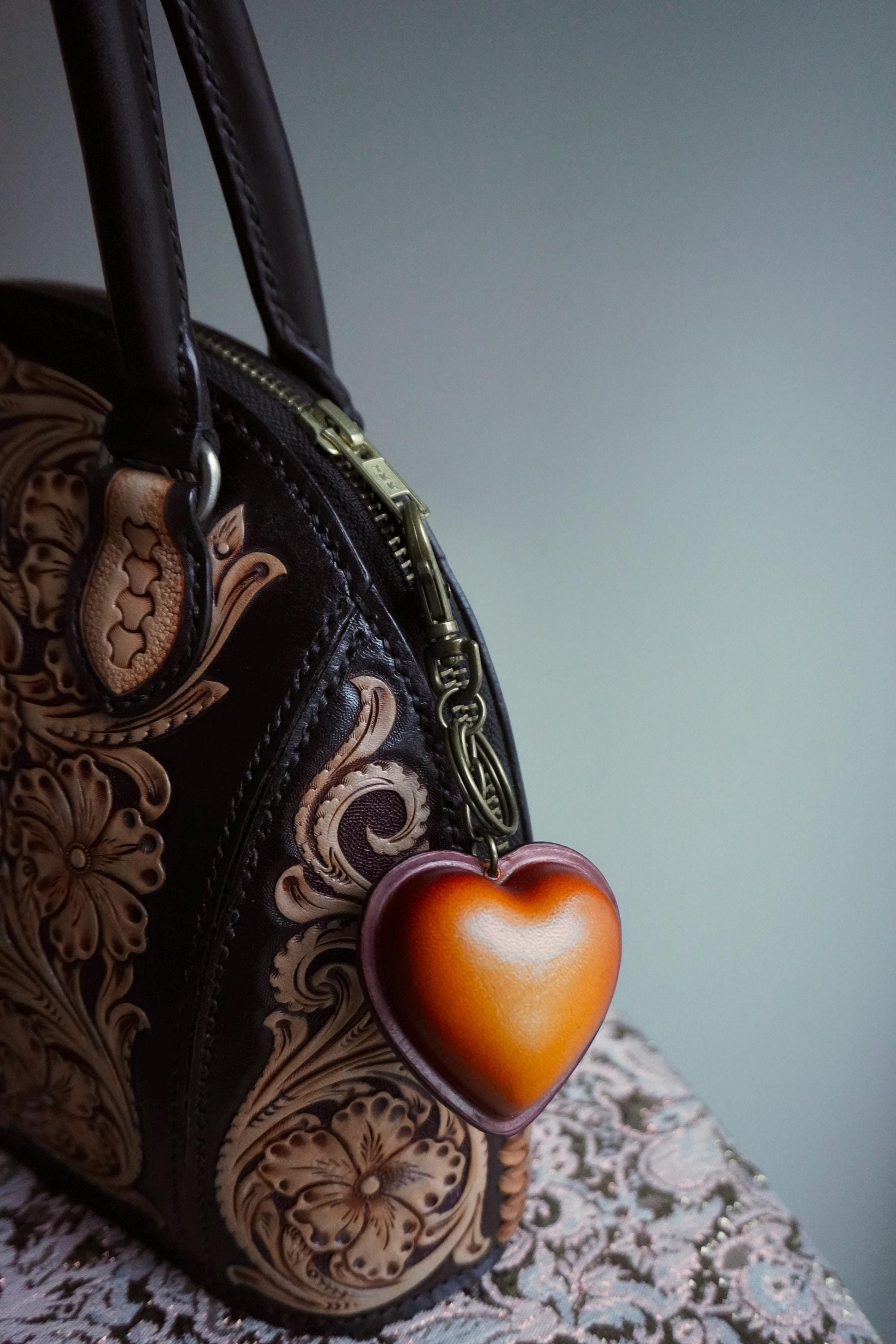 Handmade Leather Heart Keychain: Angus Vegetable Tanned Leather - Etsy