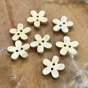 Kokosknopf hell Blumenform Blume Knopf Button 289