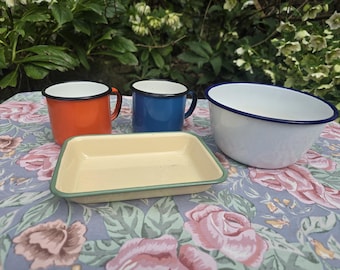 Sweet bundle of vintage Enamel kitchenalia. Polish enamel. Vintage kitchenalia. Made in Poland 8. Polish enamel cups.