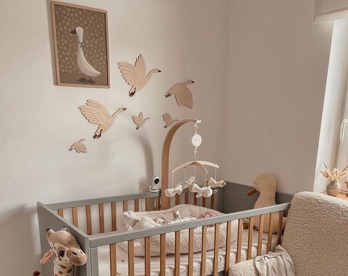 Wooden geese Hölzerne Gänse wooden birds babyzimmer kidsroom nursery decor Vögel aus Holz wooden wall decor wooden geese wooden birds