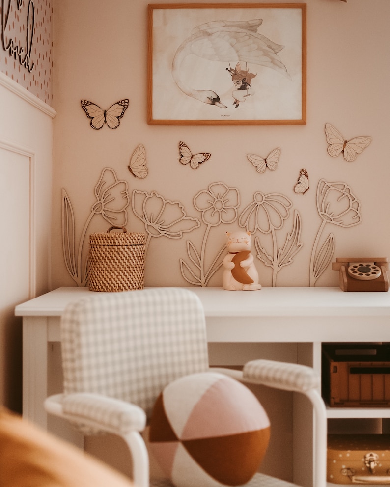 Wildblumen aus Holz Nursery decor wooden flowers nursery wall decor Holzblumen Basteldekoration Wildflower wooden butterflies zdjęcie 10