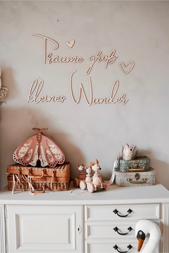 Nursery wall decor Träume groß kleines Wunder Schriftzug, Wanddekko, Babyzimmer Deko aus Holz,, Kinderzimmer