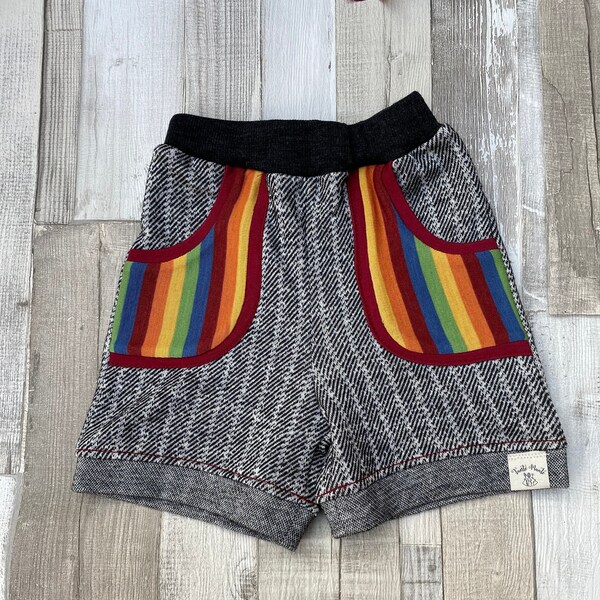 Wolle Hanf Gr. 104 |Sofortkauf Shorts | kurze Sommerhose mit Wolle-Seide Taschen | Fischgrät Danisch Pur | Regenbogen