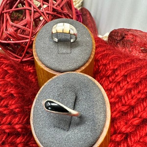 Black & White 2 Rings