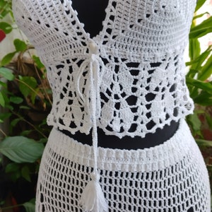Gehäkelte zweiteiliges Kleid: Handgemachtes weißes Baumwoll Boho Set