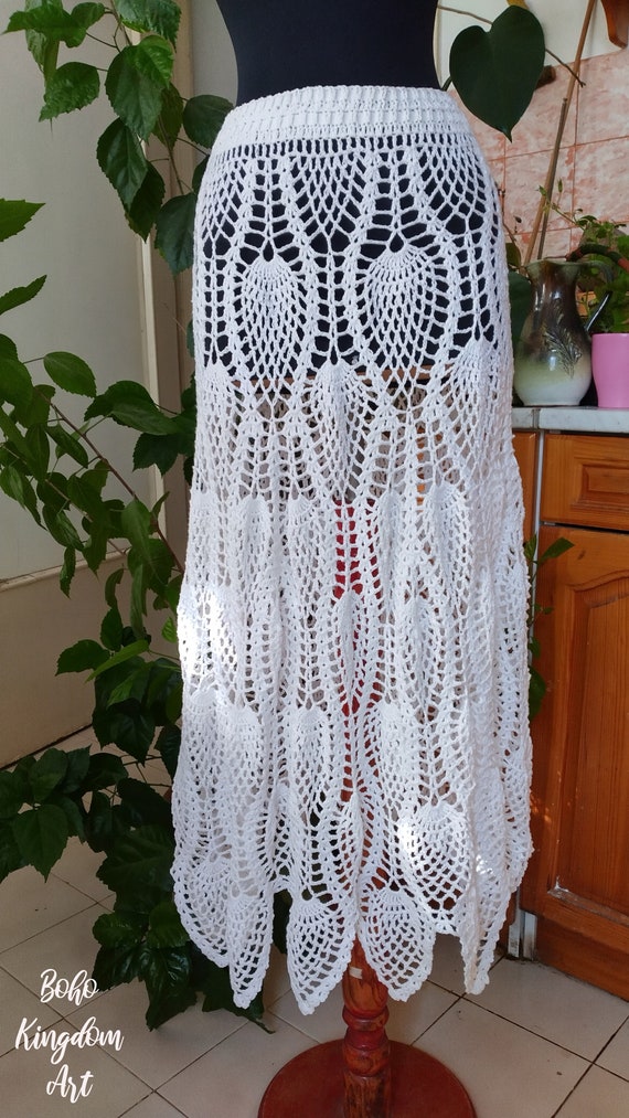 White lace skirt clearance yarn