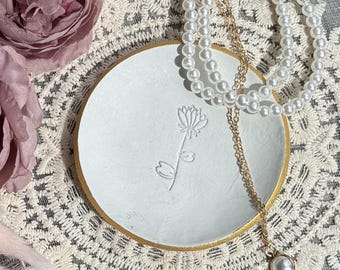 Birth Flower Trinket Dish, July birthday gift for sister, July Waterlily Personalised Gift for Co-worker, Birth Month Flower Jewellery Tray