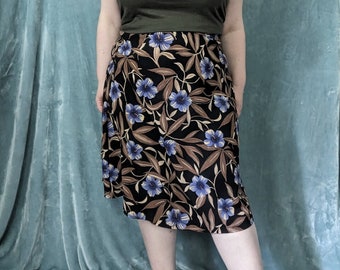 Plus Size / Waist 38 / Hip 54 / Vintage 90s Periwinkle Hazelnut Floral Skirt by Sag Harbor / 1X 18