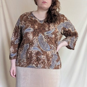 Plus Size / Bust 52+ / Vintage Y2K Animal Print Blue Paisley Mod Flutter Top by Zoey Beth Plus / 2X 3X