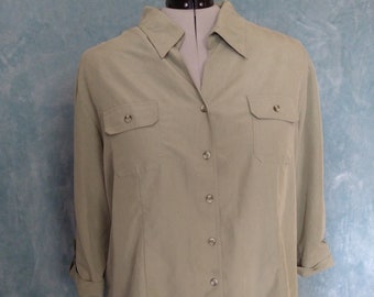 Plus Size / Bust 57 / Waist 54 // Vintage 2000s Simple Sage Green Button Shirt