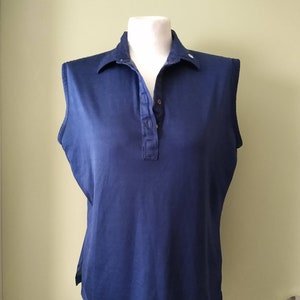 Plus Size / Bust 43 / Waist 40 // Vintage Navy Collared Sleeveless Top with Flower Detail by Royal Daisy