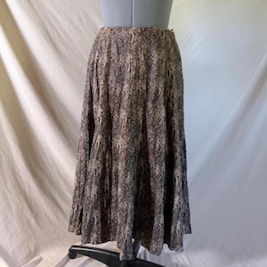 Mid Size Vintage Velvety Y2K Faux Snakeskin Skirt by Reba / L 14