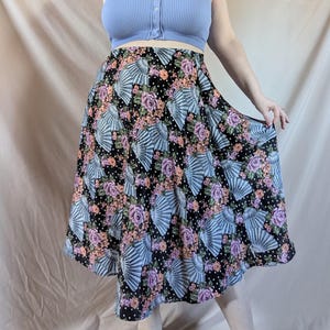 Plus Size / Waist 32-40 / Hip 54 / Vintage 70s Fan Flower Spring Midi Skirt  / XL 16WP