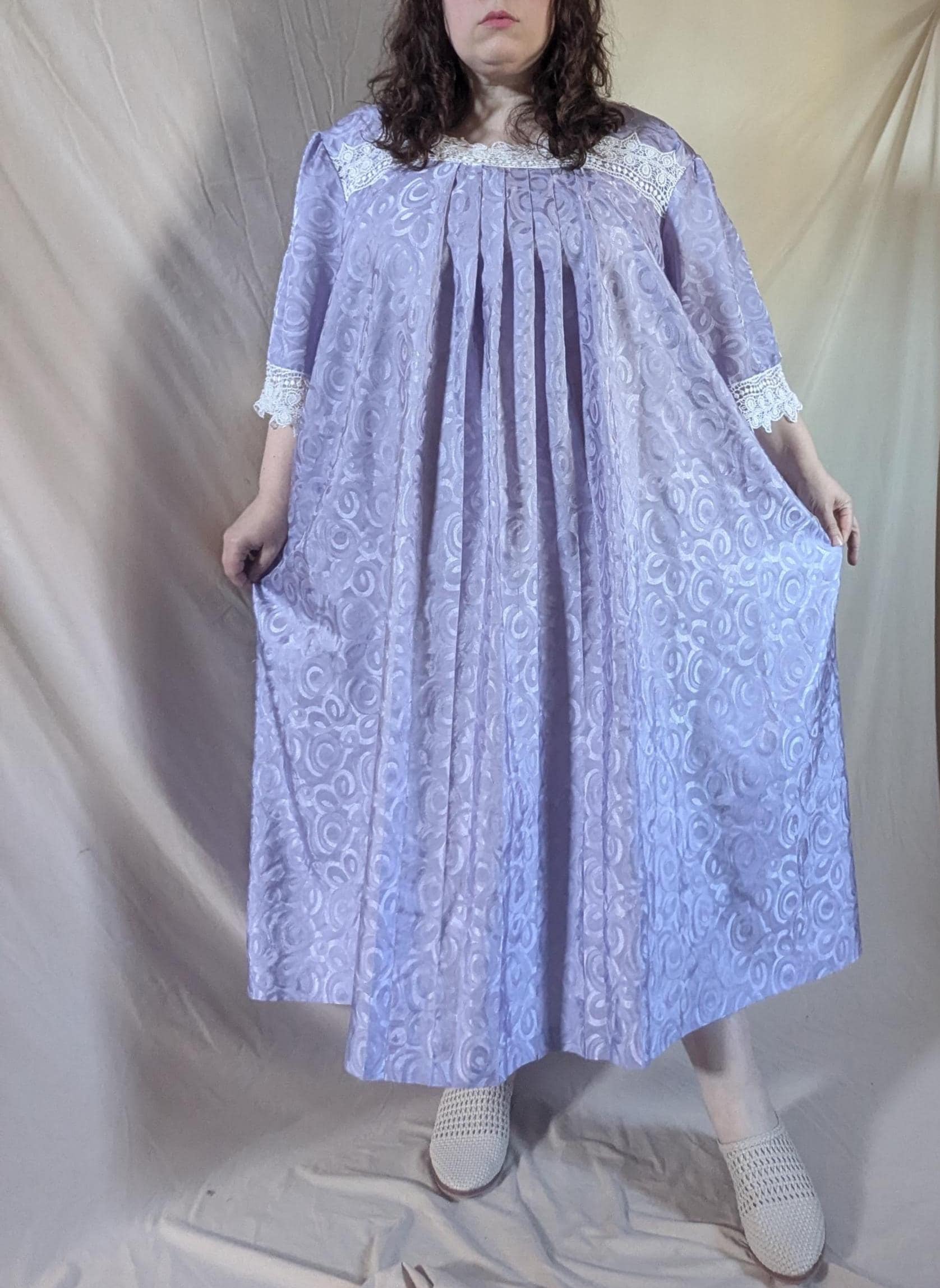 chinese dress ladies Amazon.com: Fun Costumes Adult Plus Size Women's Rad Retro 80s Costume main image 1