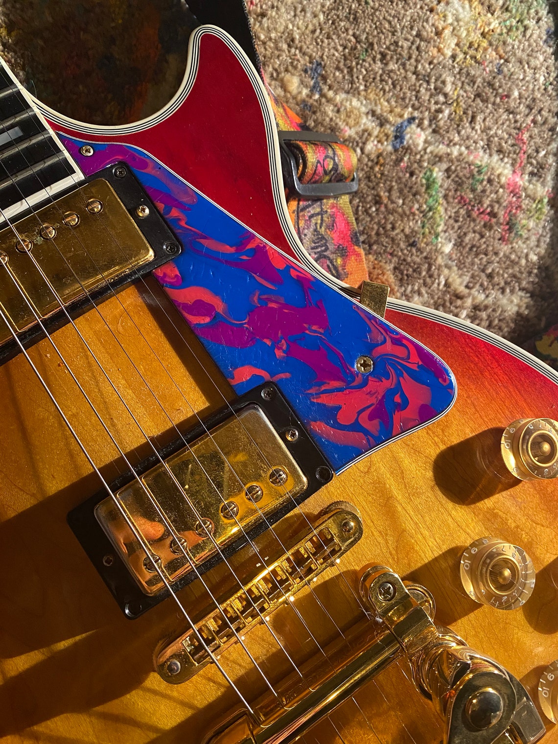 Les Paul Black Abalone - Manmade - Custom Pickguard 2-ply