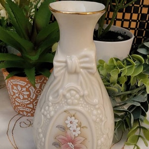 Vintage Cameo Ribbon Bud Vase Royal Heritage Collection - Porcelain with Floral Motif,flower vase,centerpiece,rose vase,mothers day gift