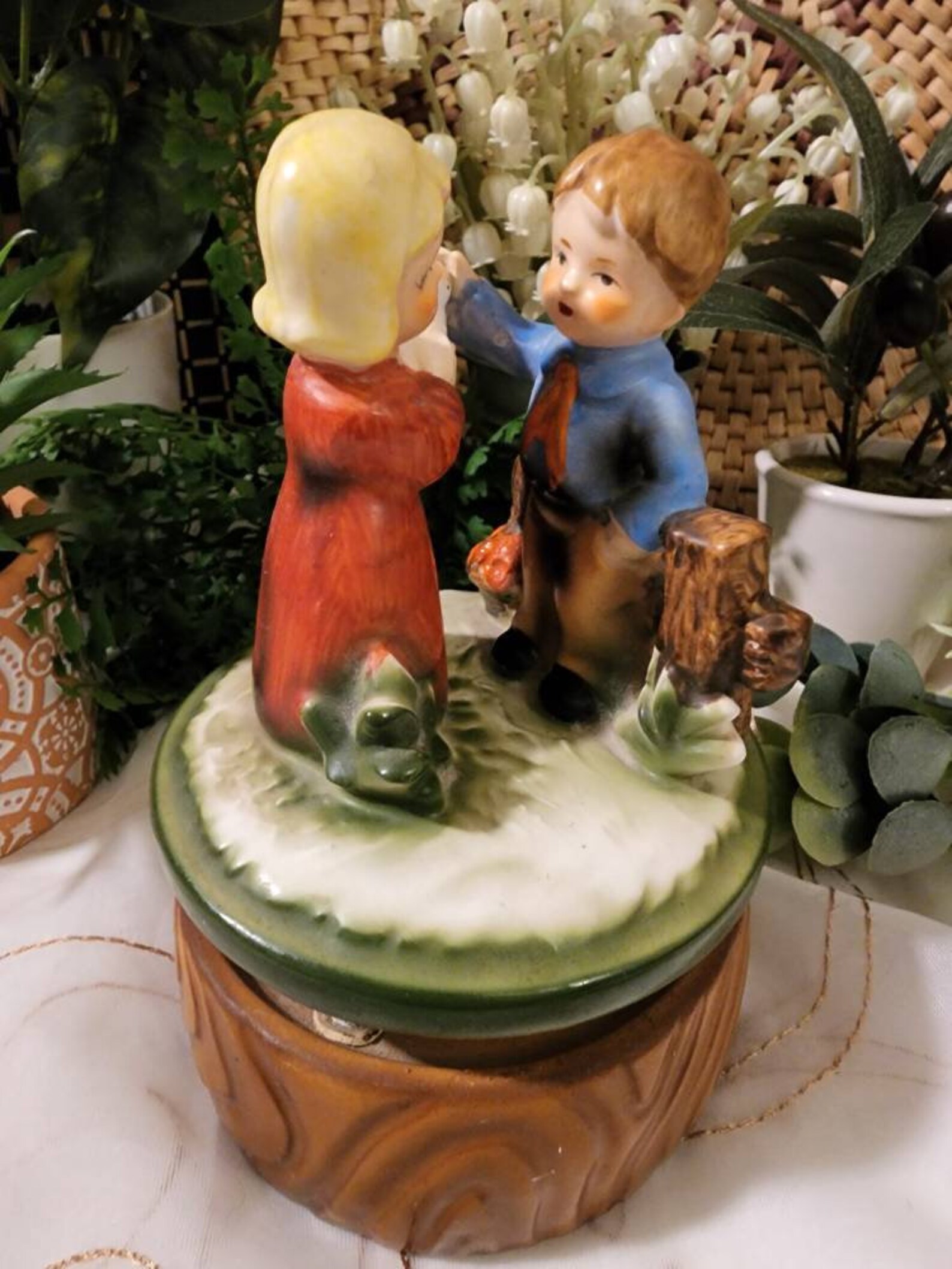 Vintage Musical Figurine Adorable Boy & Girlmusic Boxmothers Etsy