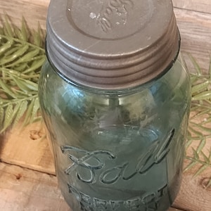 Vintage Ball Perfect Mason Jar With Zinc Ball Lid