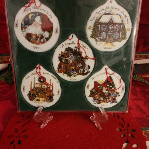 Vintage Portmeirion Studio A Christmas Story Susan Winget Ceramic Ornaments Lot Set 5 Christmas Ornament