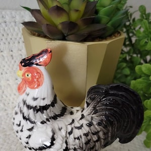 Otagiri vintage 70/80's rooster and hen salt and pepper shakers