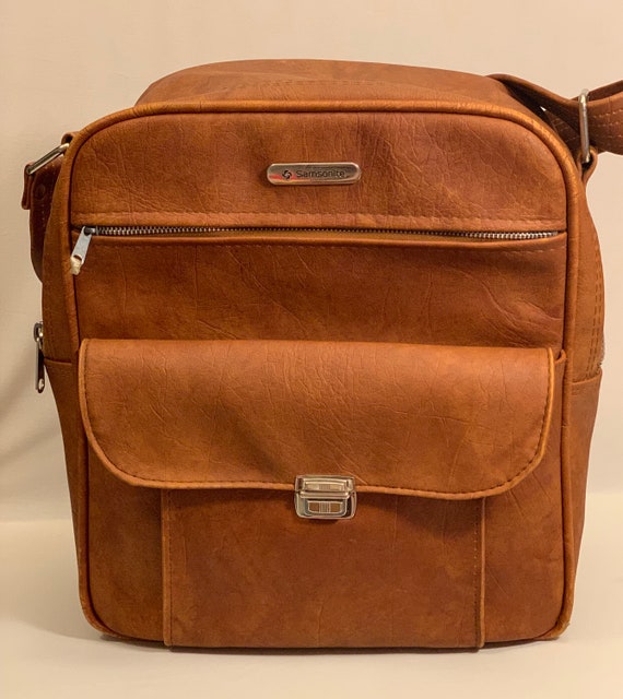 Sale > samsonite mens leather classic messenger messenger bags and