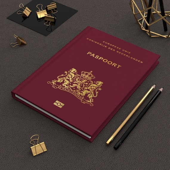 英国スパイMI6 英連邦王国パスポート型メモ帳　大英帝国旅券 カナダ豪州　英国軍 英国スパイMI6 英連邦王国パスポート型メモ帳 大英帝国旅券