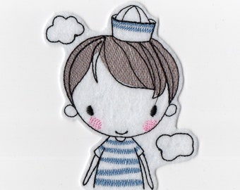 Parche bordado termoadhesivo de un niño marinero – parche infantil – fieltro OEKO-TEX – aplique para ropa – personalización textil