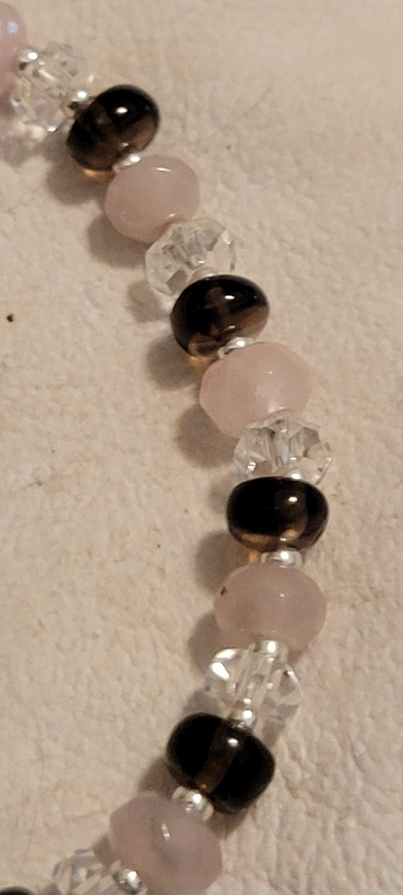 Braccialetto dell'amicizia con motto in pietra di luna, granato, cristallo di rocca, pietra curativa, gioiello da donna, regalo da 6 mm in vero acciaio inossidabile placcato oro, augurio per bambini