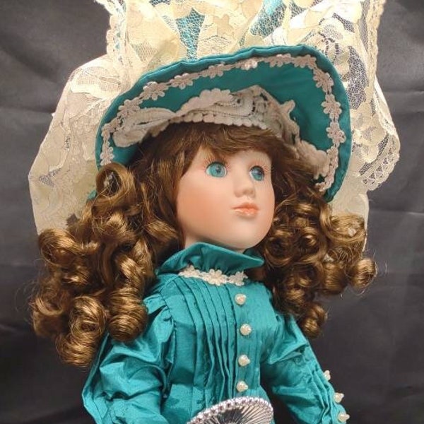 Franklin Heirloom Doll A Maryse Nicole Desing 1980