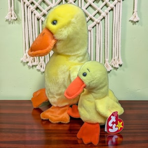 Vintage 1994 Quackers the duck, TY beanie baby Or Beanie buddy with original tag