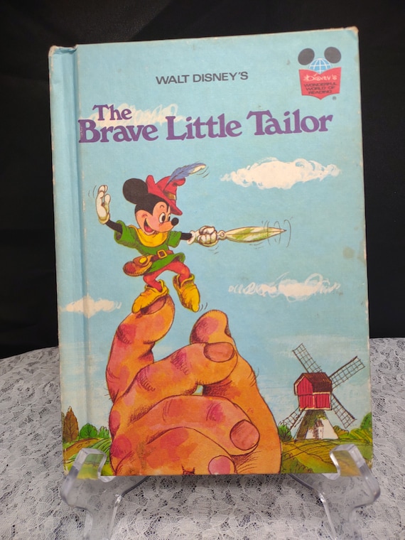 Vintage Disney “wonderful World of Reading” Hardcover Book - 1970s